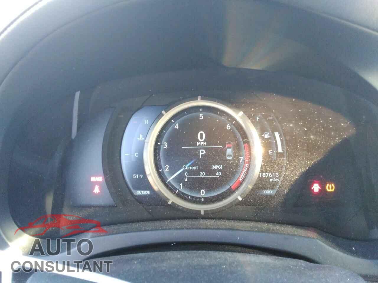 LEXUS IS 2015 - JTHCF1D29F5018438