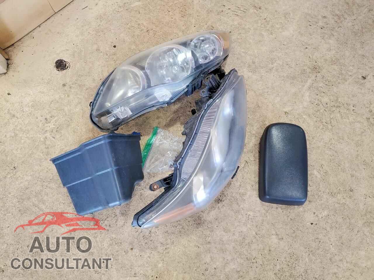 TOYOTA COROLLA 2011 - 2T1BU4EE4BC694872