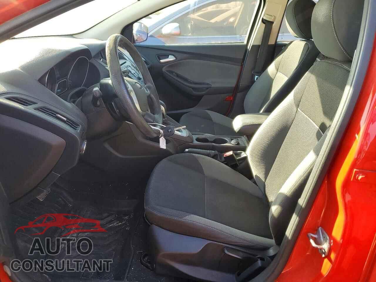 FORD FOCUS 2014 - 1FADP3F20EL229443