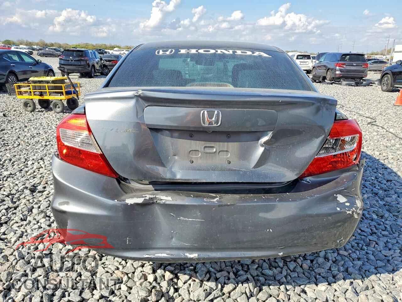 HONDA CIVIC 2012 - 2HGFB2F89CH320352