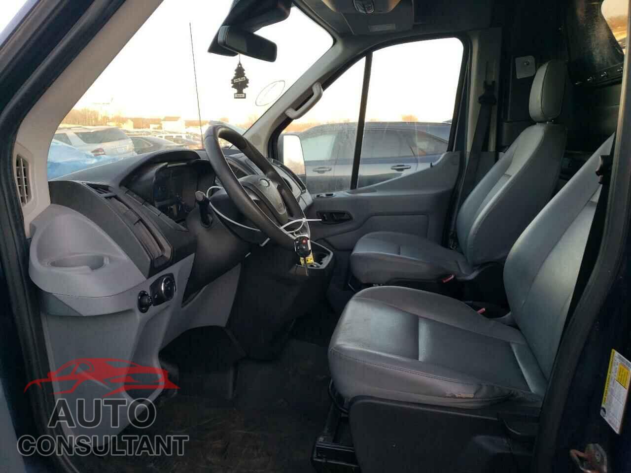 FORD TRANSIT 2017 - 1FTYR2XM4HKA18076