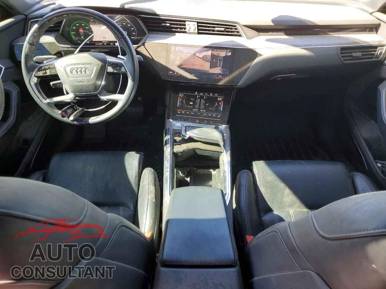 AUDI E-TRON 2019 - WA1VAAGE7KB007314