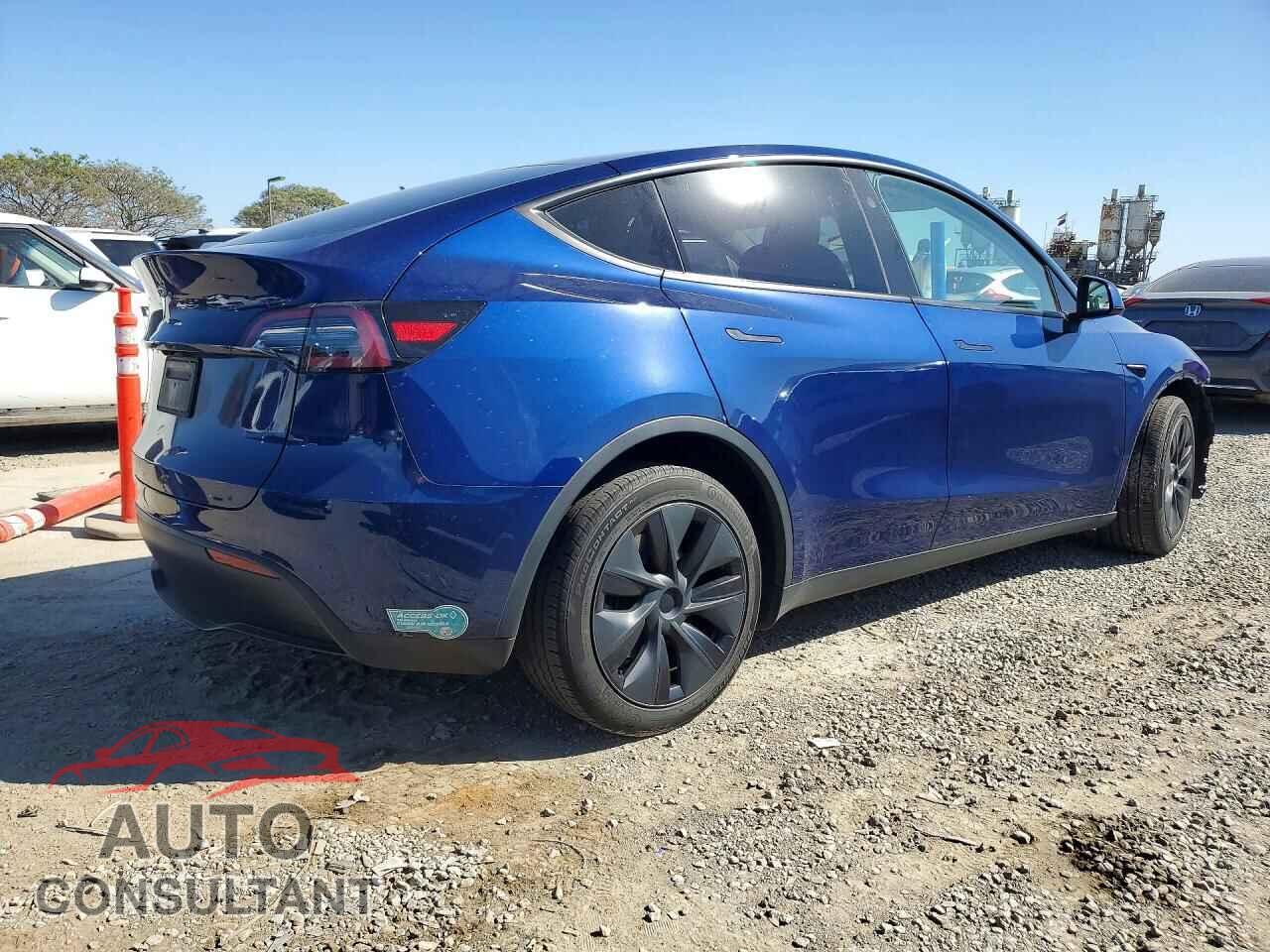 TESLA MODEL Y 2024 - 7SAYGDED7RF155308