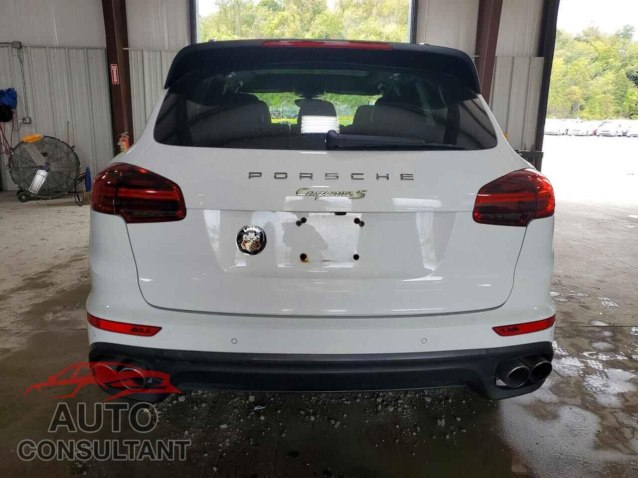 PORSCHE CAYENNE 2015 - WP1AE2A2XFLA52534