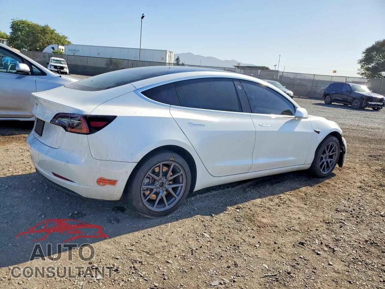 TESLA MODEL 3 2020 - 5YJ3E1EA2LF590553