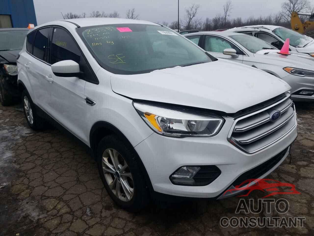 FORD ESCAPE 2017 - 1FMCU0GD7HUB45532