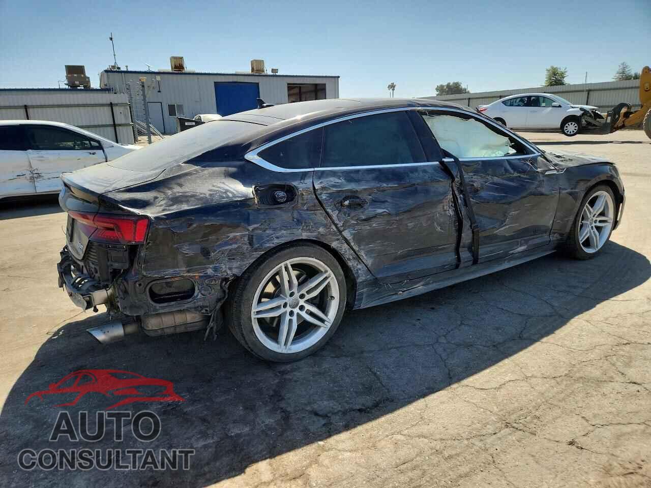 AUDI A5 2018 - WAUFNCF56JA048739