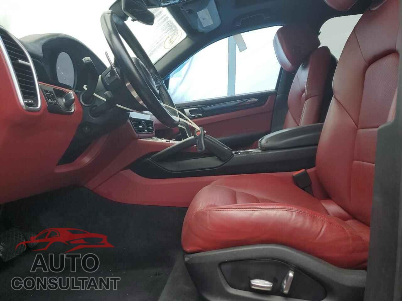PORSCHE CAYENNE 2021 - WP1AA2AY4MDA00727