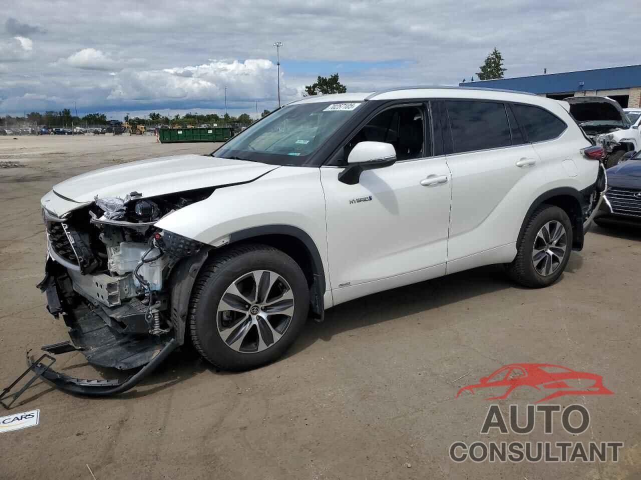 TOYOTA HIGHLANDER 2021 - 5TDGBRCH2MS517205