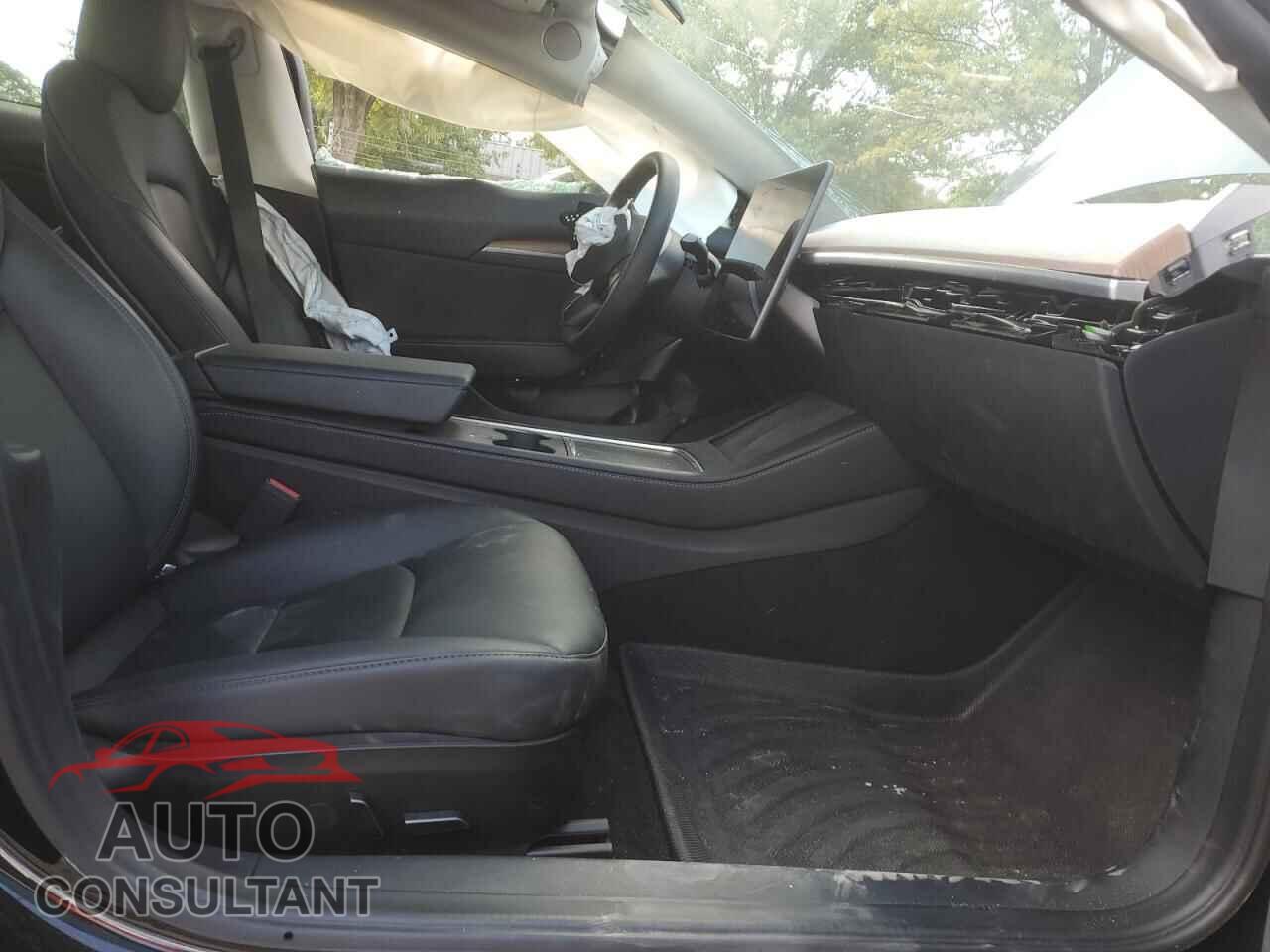 TESLA MODEL 3 2022 - 5YJ3E1EB2NF271908