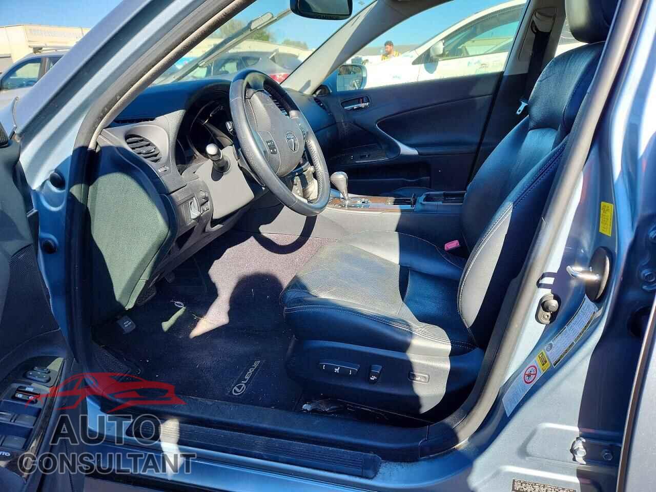 LEXUS IS 2010 - JTHCF5C23A2034668
