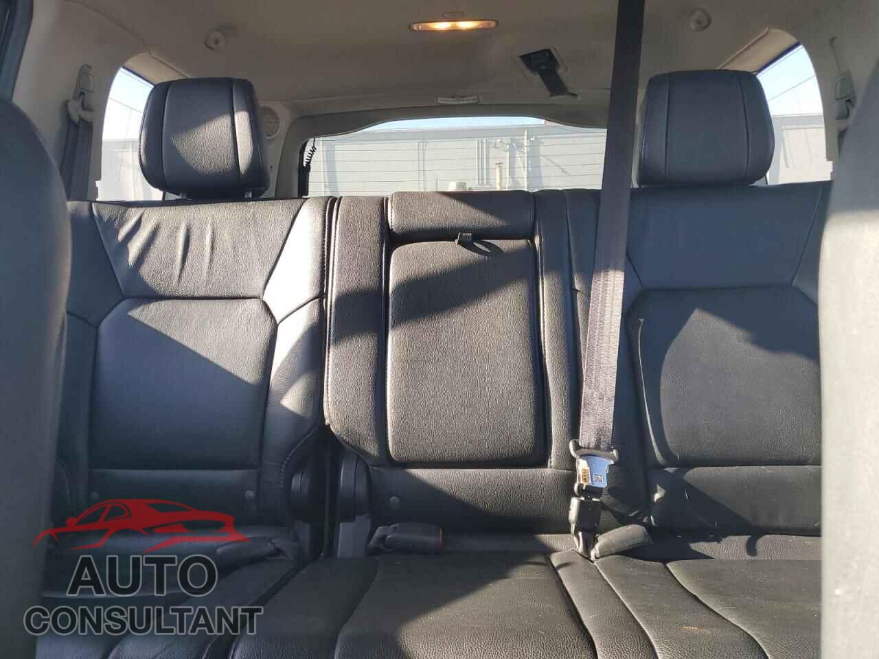 HONDA PILOT 2012 - 5FNYF4H96CB051925