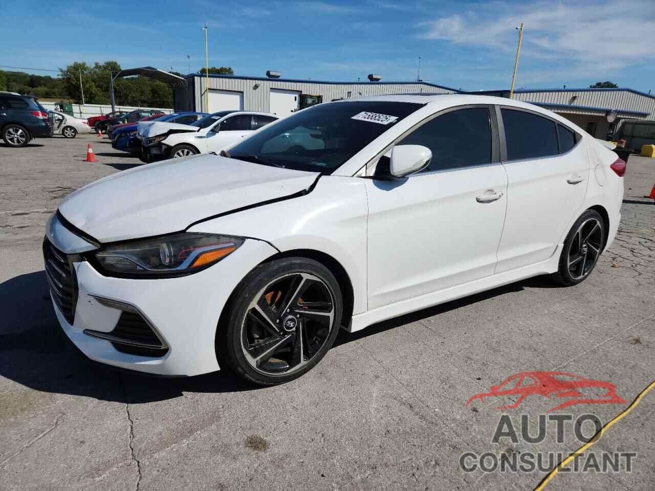 HYUNDAI ELANTRA 2018 - KMHD04LB1JU487544