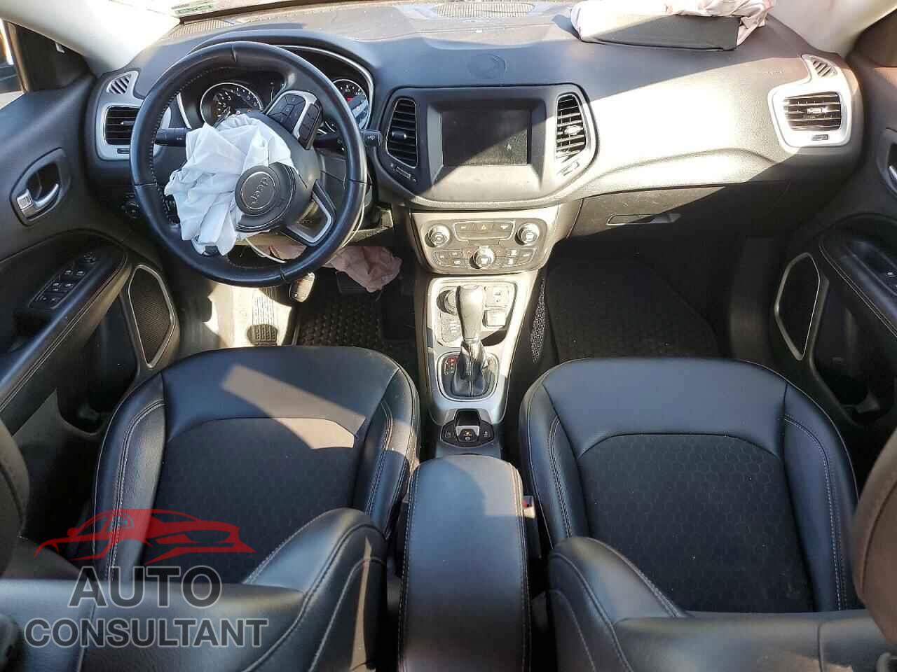 JEEP COMPASS 2019 - 3C4NJDBB7KT754950