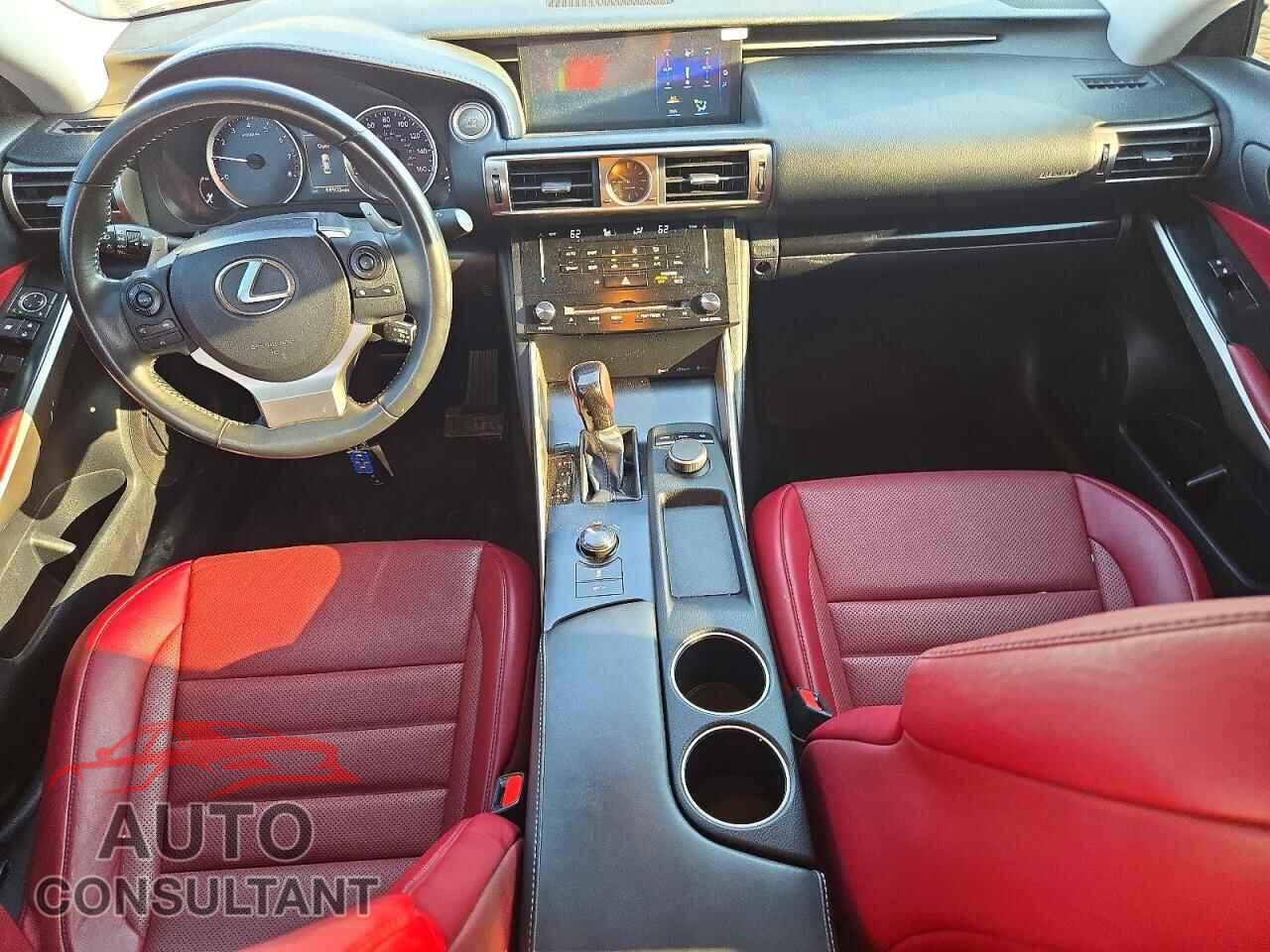 LEXUS IS 2014 - JTHBF1D20E5024509