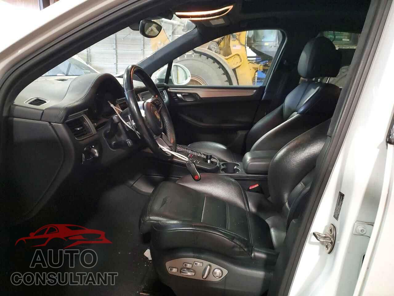 PORSCHE MACAN 2016 - WP1AF2A56GLB92086