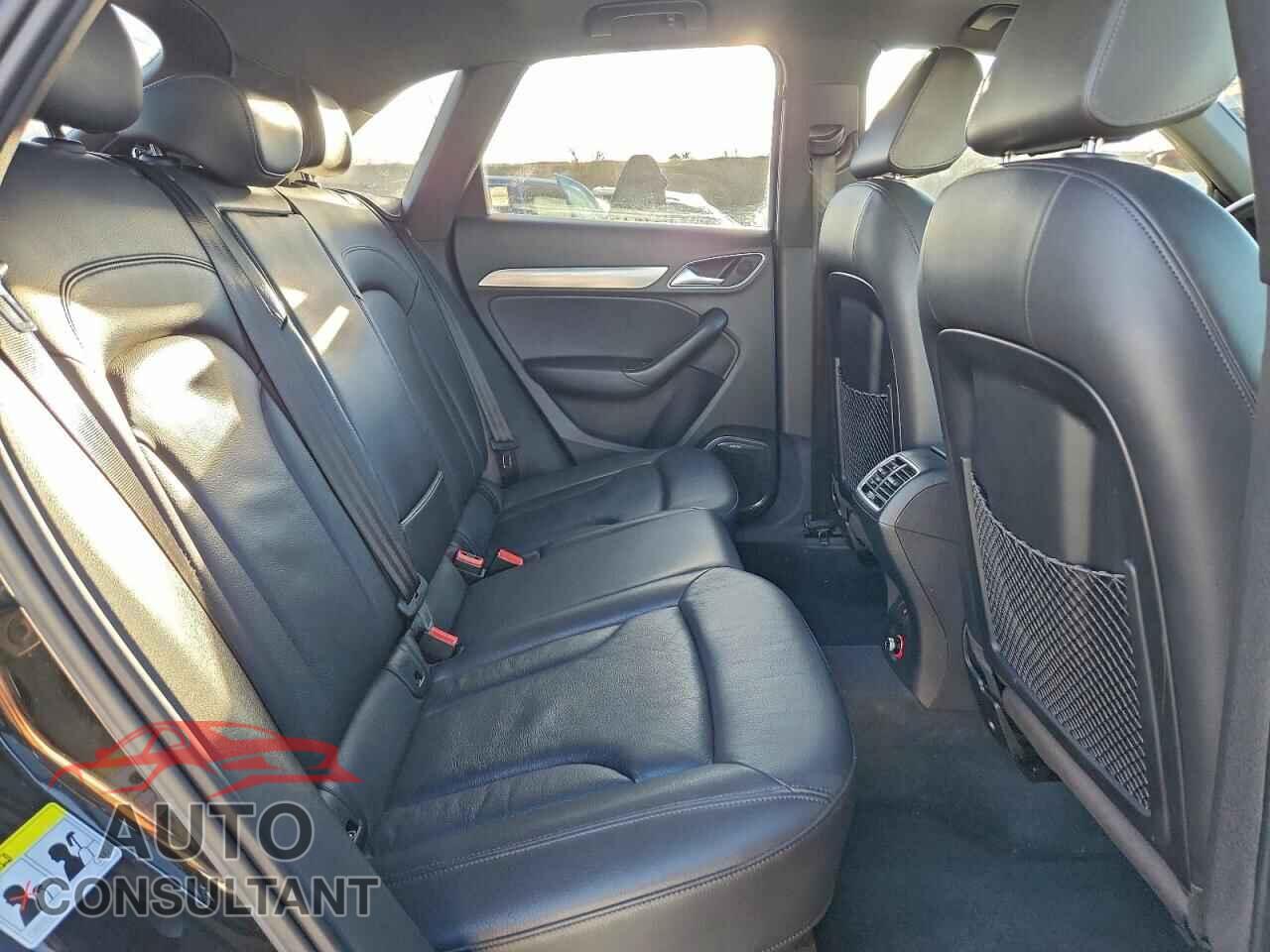 AUDI Q3 2016 - WA1GFCFS0GR005299