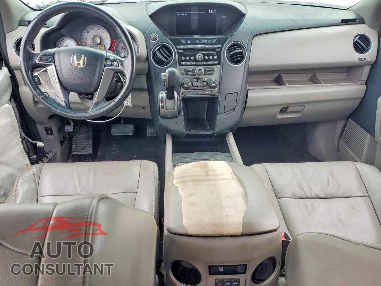 HONDA PILOT 2013 - 5FNYF3H59DB028177