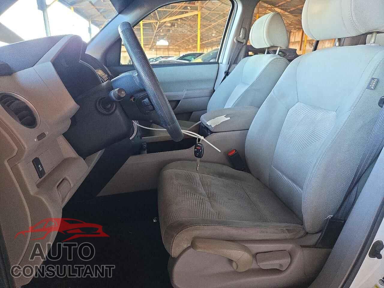 HONDA PILOT 2015 - 5FNYF4H25FB038459
