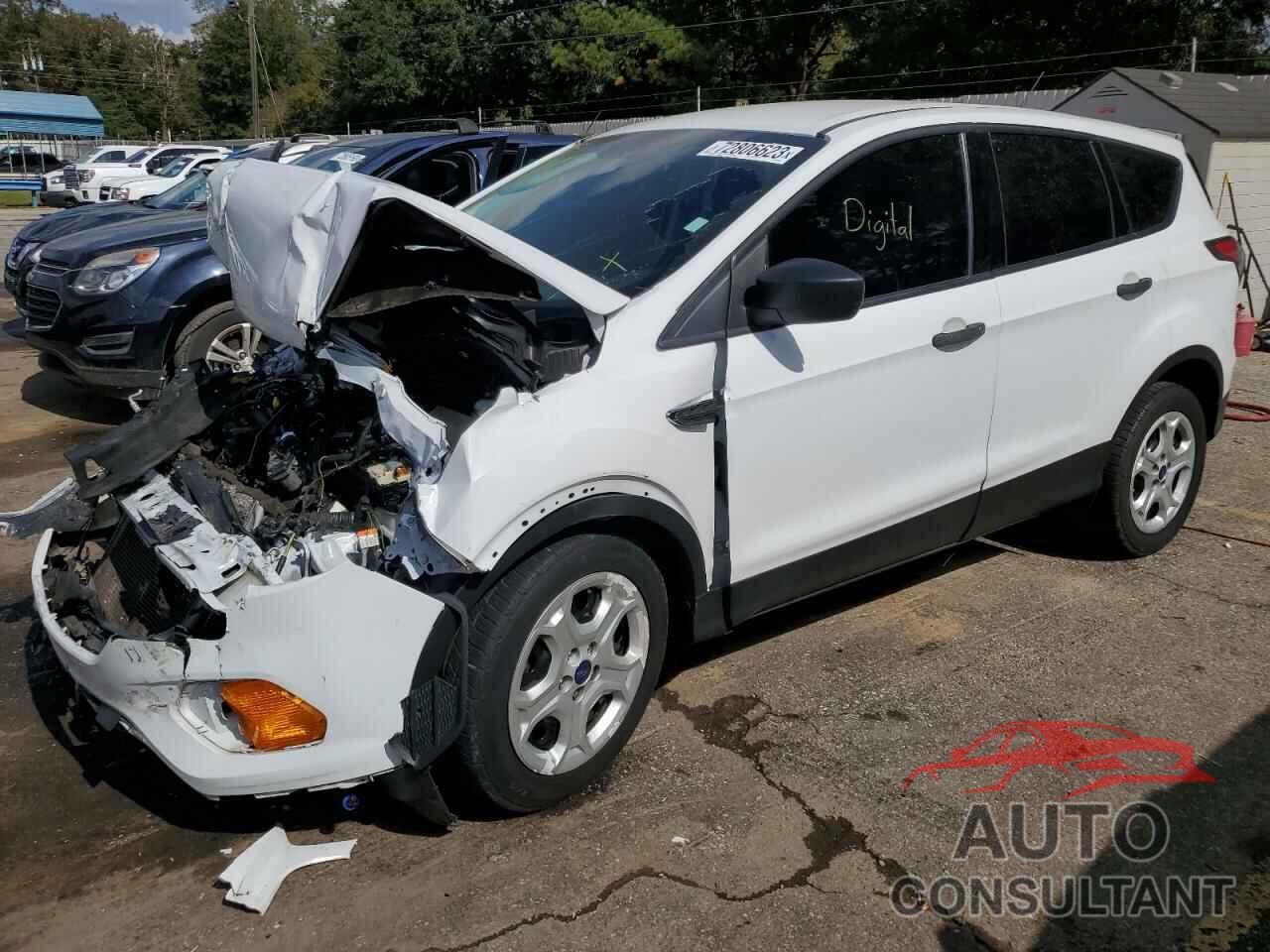 FORD ESCAPE 2017 - 1FMCU0F70HUA32517