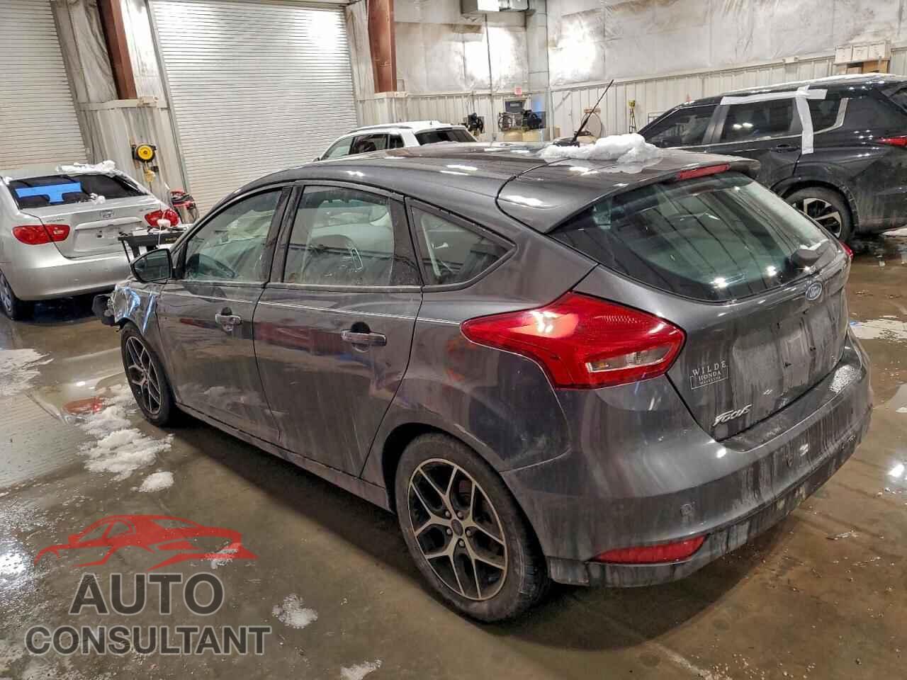 FORD FOCUS 2017 - 1FADP3M26HL306405