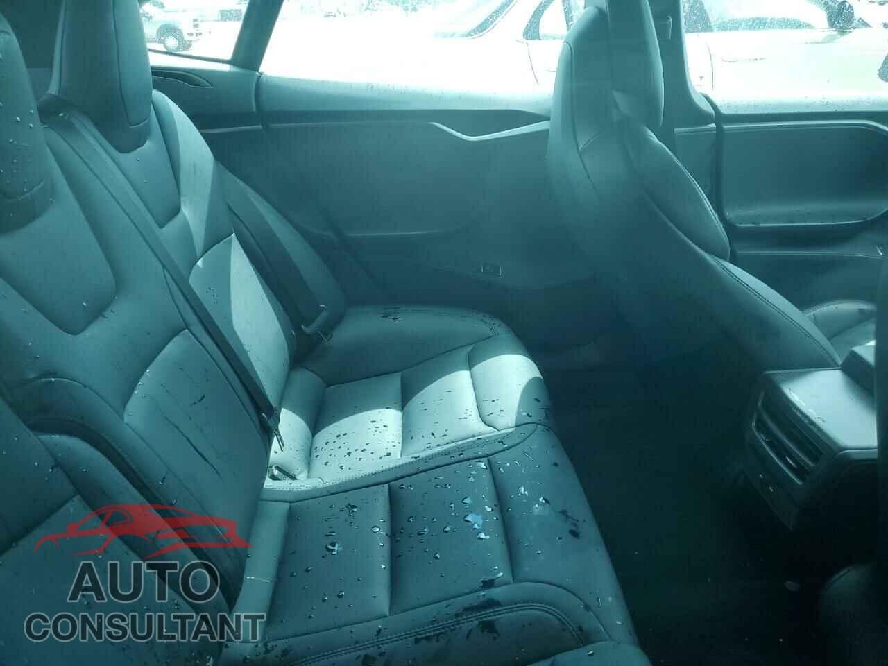 TESLA MODEL S 2018 - 5YJSA1E26JF273873