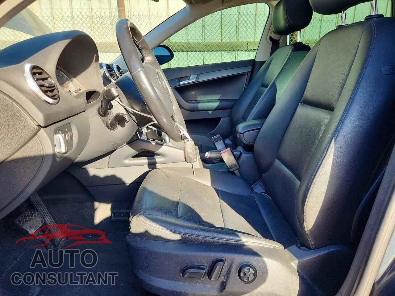 AUDI A3 2013 - WAUBEAFM2DA021696