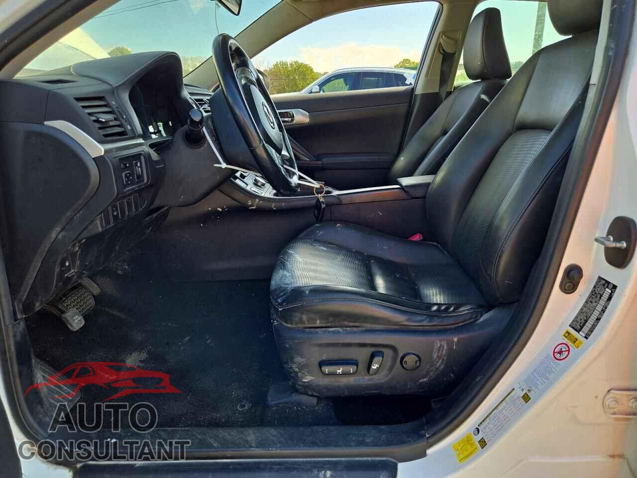 LEXUS CT 200 2012 - JTHKD5BH2C2080227
