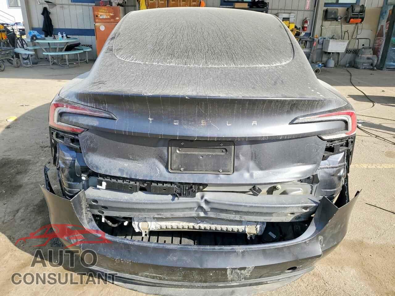 TESLA MODEL 3 2024 - 5YJ3E1EA7RF853337