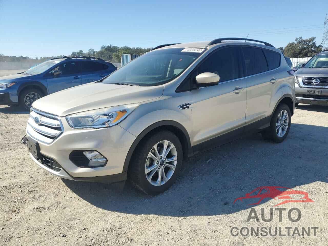 FORD ESCAPE 2018 - 1FMCU0GD5JUC09847
