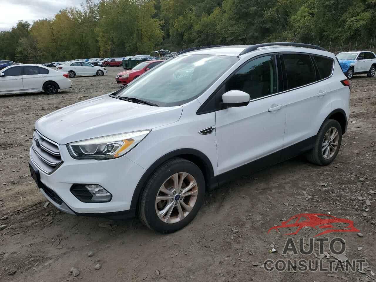 FORD ESCAPE 2017 - 1FMCU9GD0HUE41903