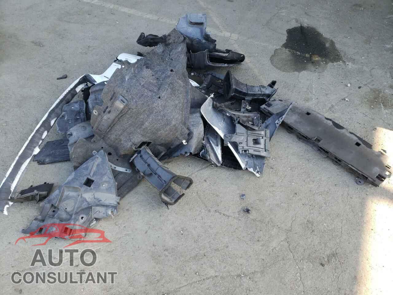 LEXUS IS 2017 - JTHBA1D26H5061356