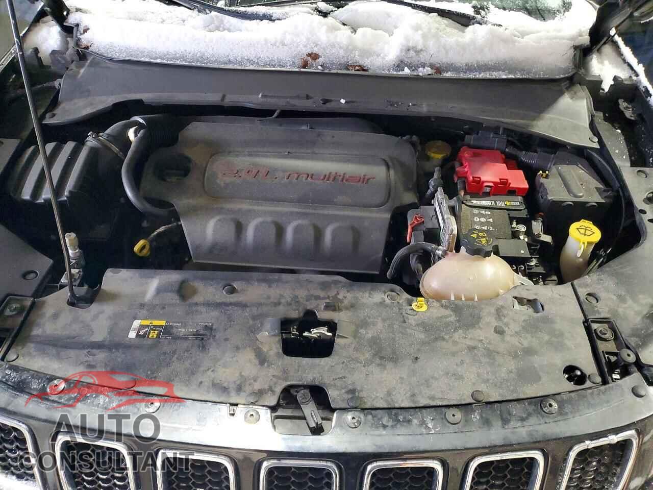 JEEP COMPASS 2020 - 3C4NJDBB9LT240129