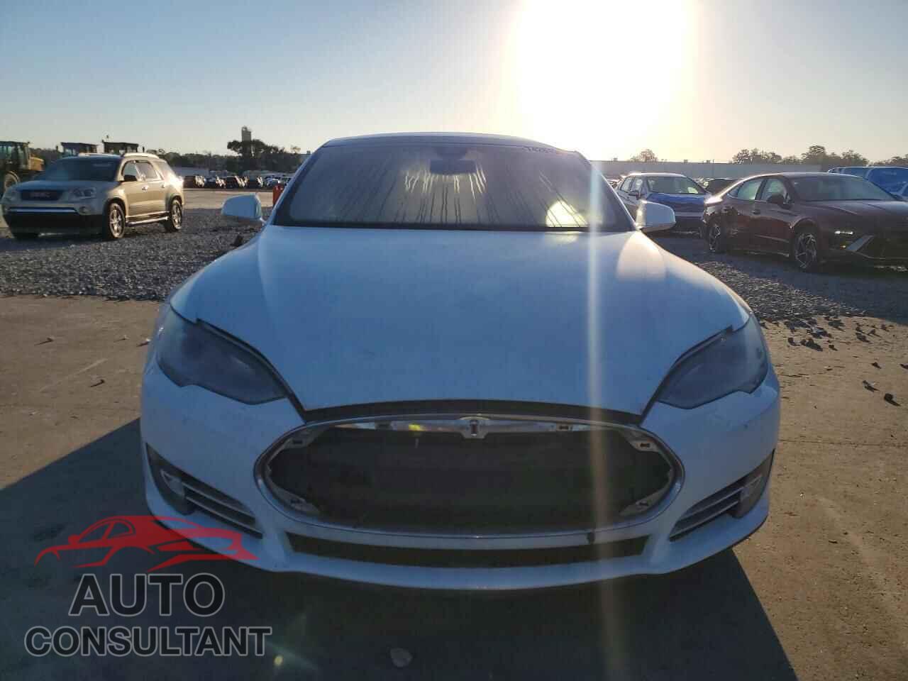 TESLA MODEL S 2015 - 5YJSA1H14FF087629