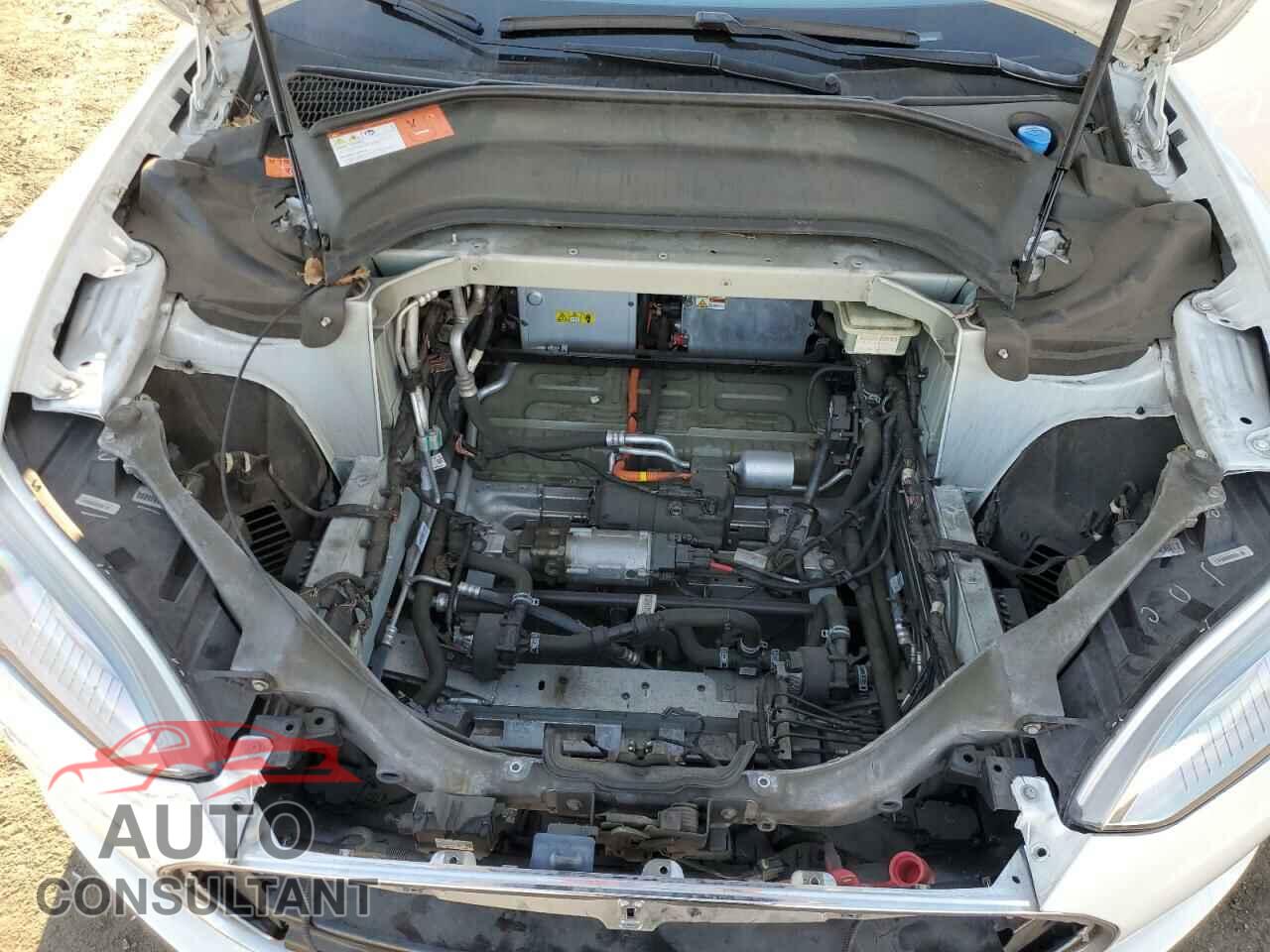 TESLA MODEL S 2015 - 5YJSA1H15FFP78586