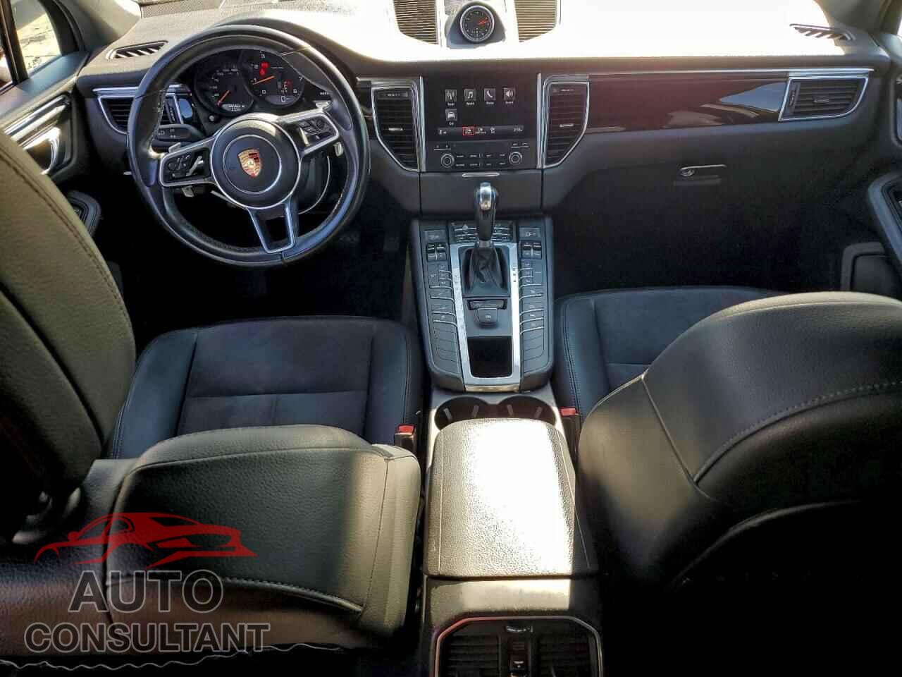 PORSCHE MACAN 2018 - WP1AA2A57JLB06256