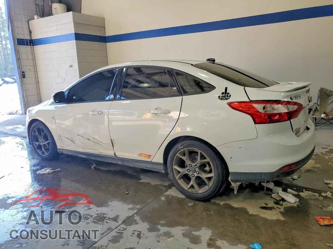 FORD FOCUS 2013 - 1FADP3F22DL354510