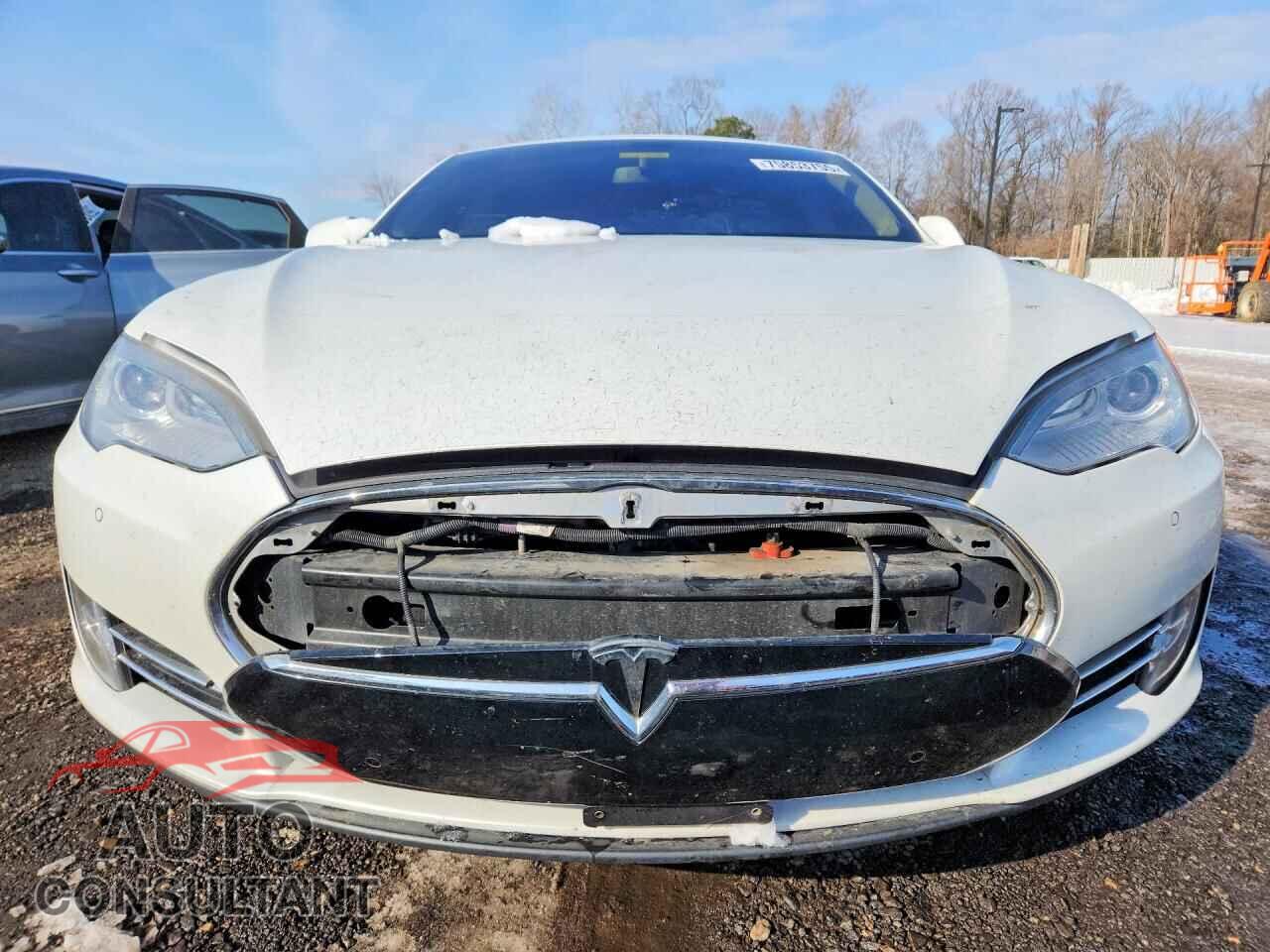 TESLA MODEL S 2014 - 5YJSA1H1XEFP38471