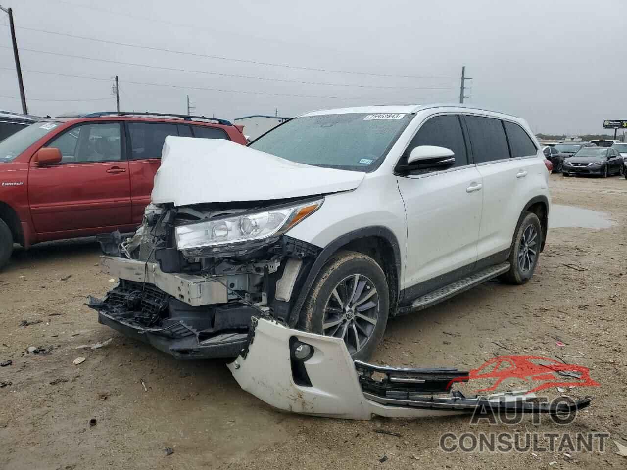 TOYOTA HIGHLANDER 2019 - 5TDKZRFH1KS313994