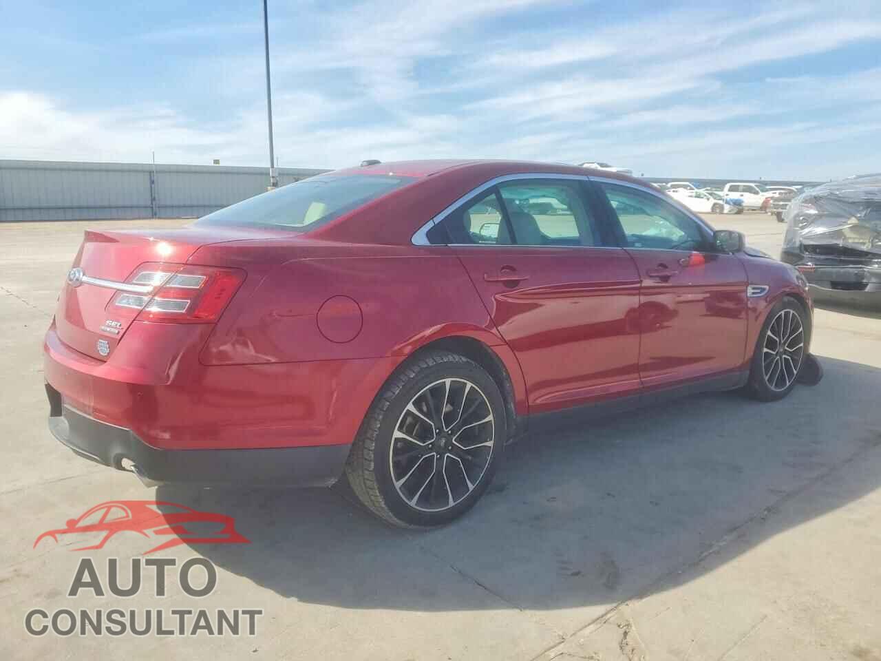 FORD TAURUS 2017 - 1FAHP2E86HG135100