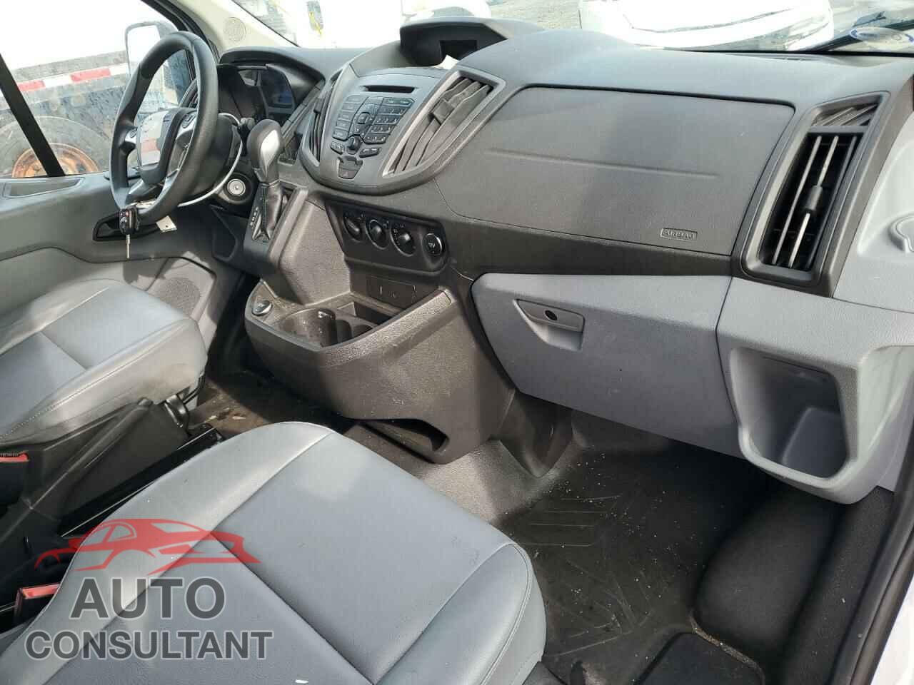 FORD TRANSIT 2019 - 1FTYR2CM9KKA77993