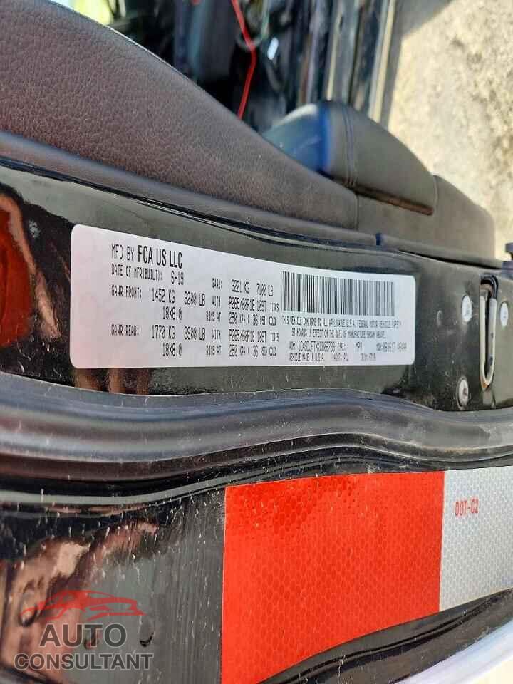 DODGE DURANGO 2019 - 1C4SDJFTXKC806739