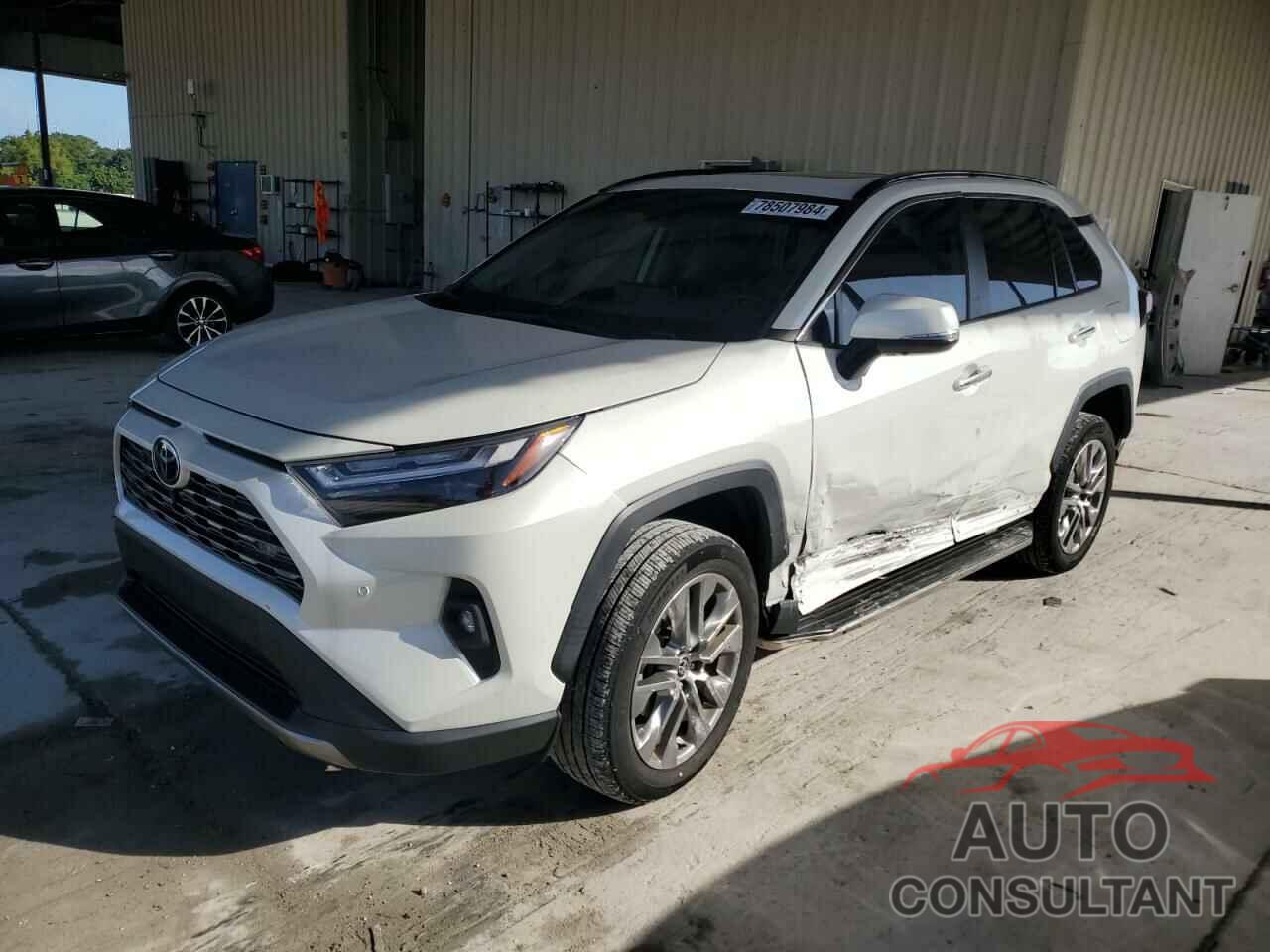 TOYOTA RAV4 2022 - 2T3Y1RFV2NW216250