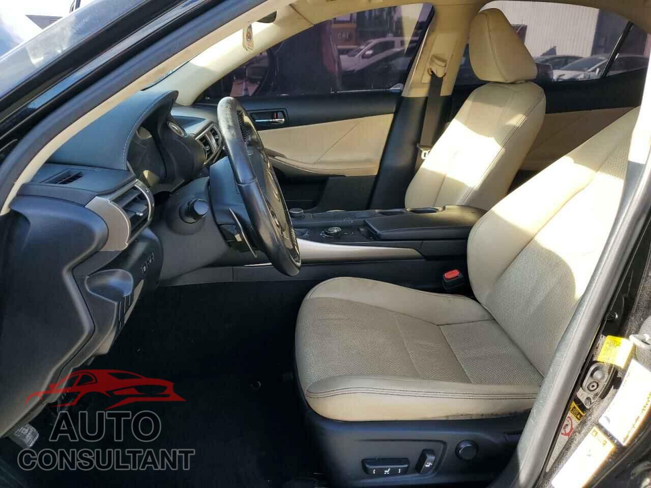 LEXUS IS 2016 - JTHBA1D23G5007902