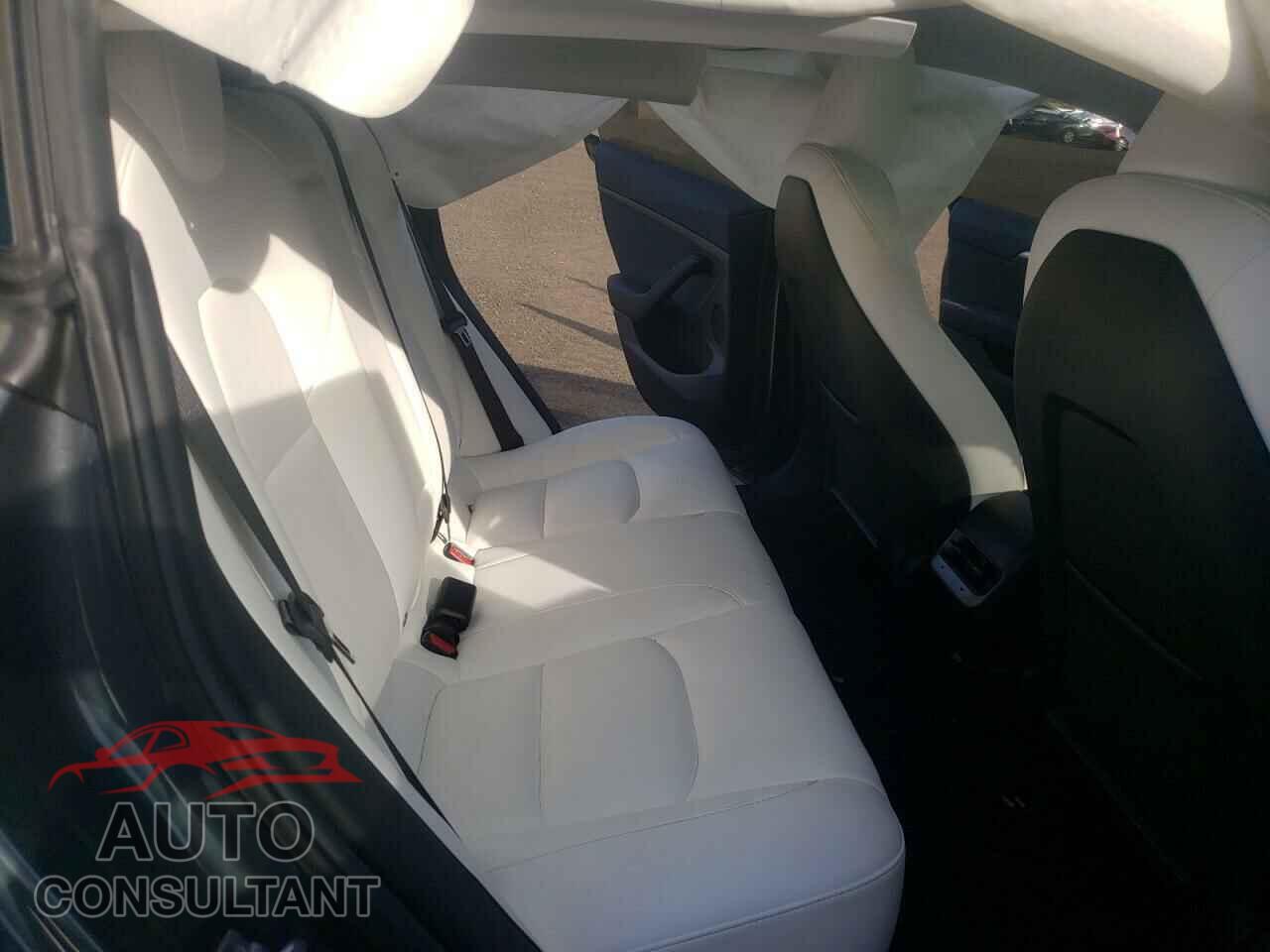 TESLA MODEL 3 2023 - 5YJ3E1EB2PF697309