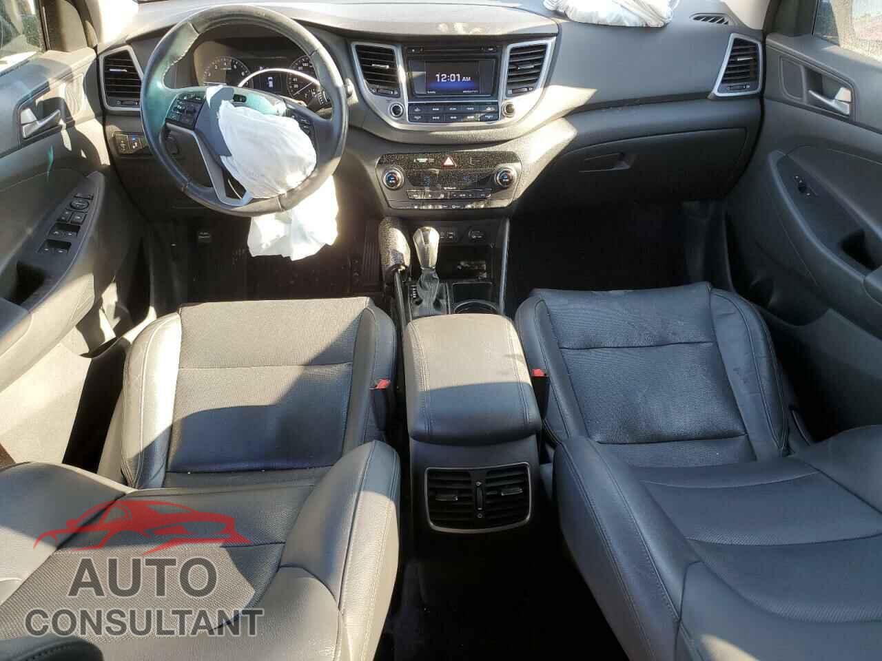 HYUNDAI TUCSON 2017 - KM8J3CA40HU580610