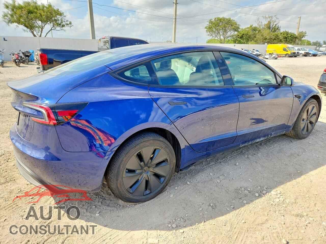 TESLA MODEL 3 2024 - 5YJ3E1EAXRF835477