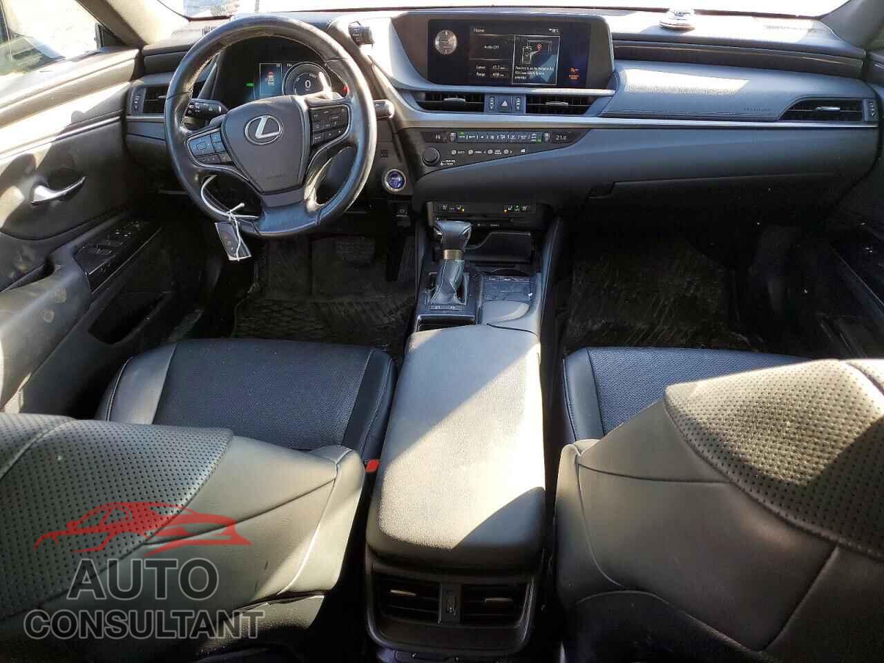 LEXUS ES300 2020 - JTHB21B14L2071790
