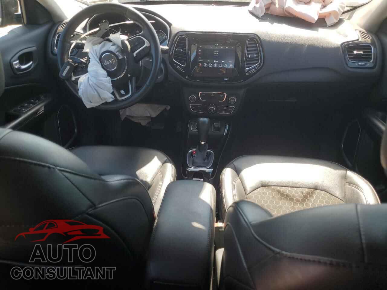 JEEP COMPASS 2020 - 3C4NJCBB4LT250089
