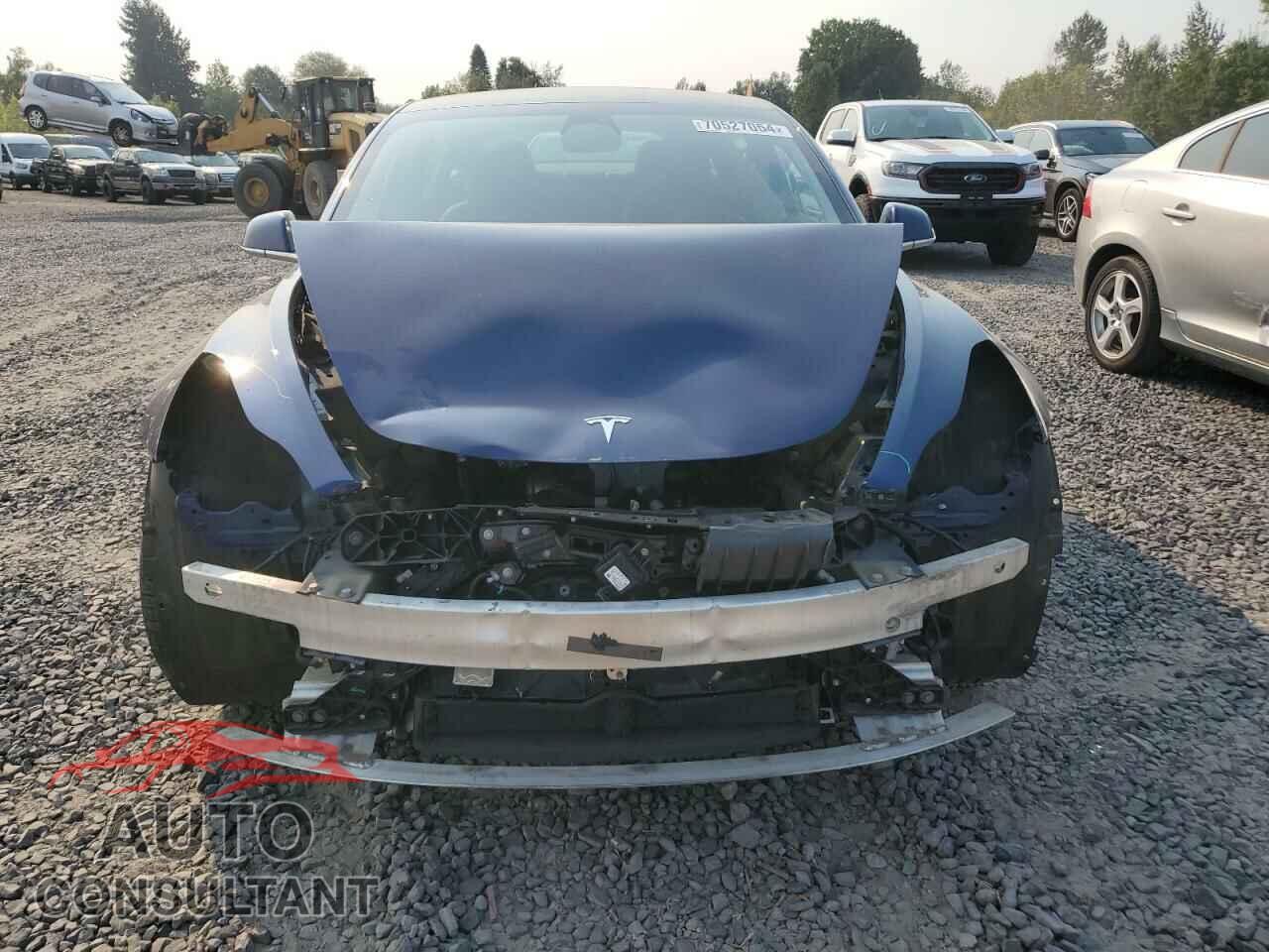 TESLA MODEL 3 2019 - 5YJ3E1EB3KF389977